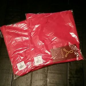 NWT Tantris Tee Red XL
